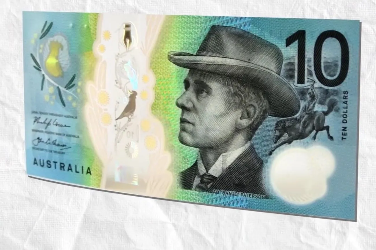 Australian banknotes are made of thin polymer, not paper.jpg?format=webp