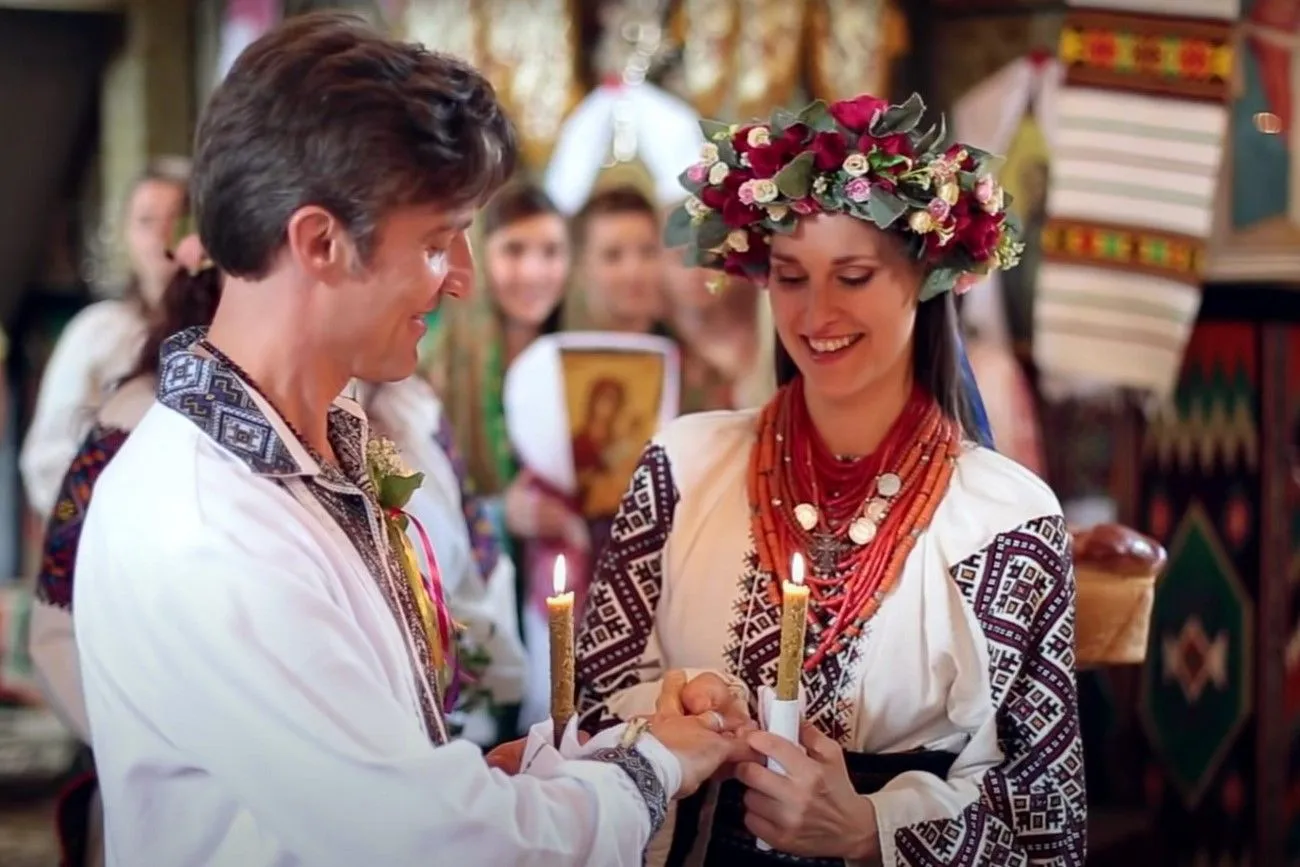 Ukrainians wear the ring on the right hand.jpg?format=webp
