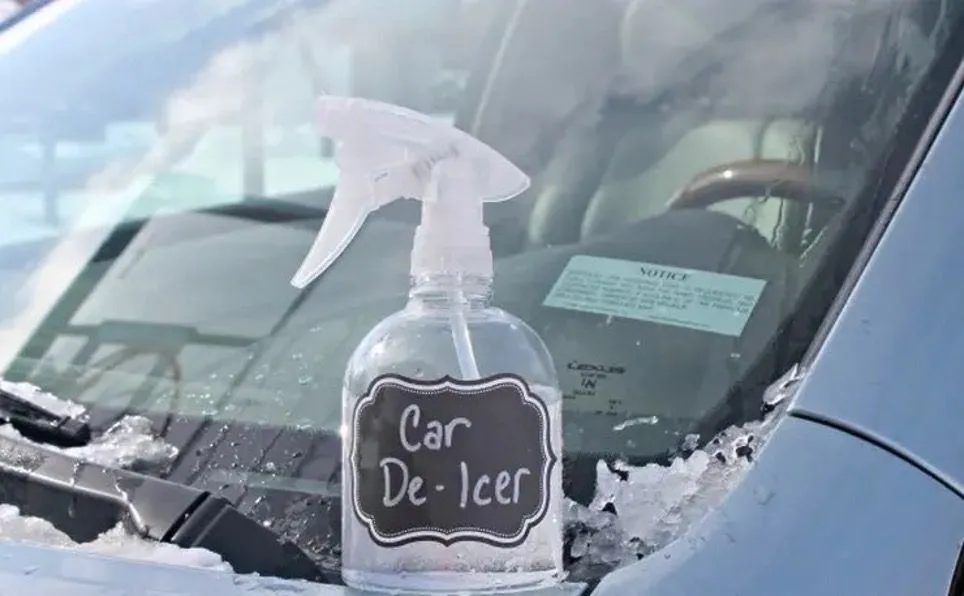 40. Defrost Your Windscreen with Vinegar.jpg?format=webp